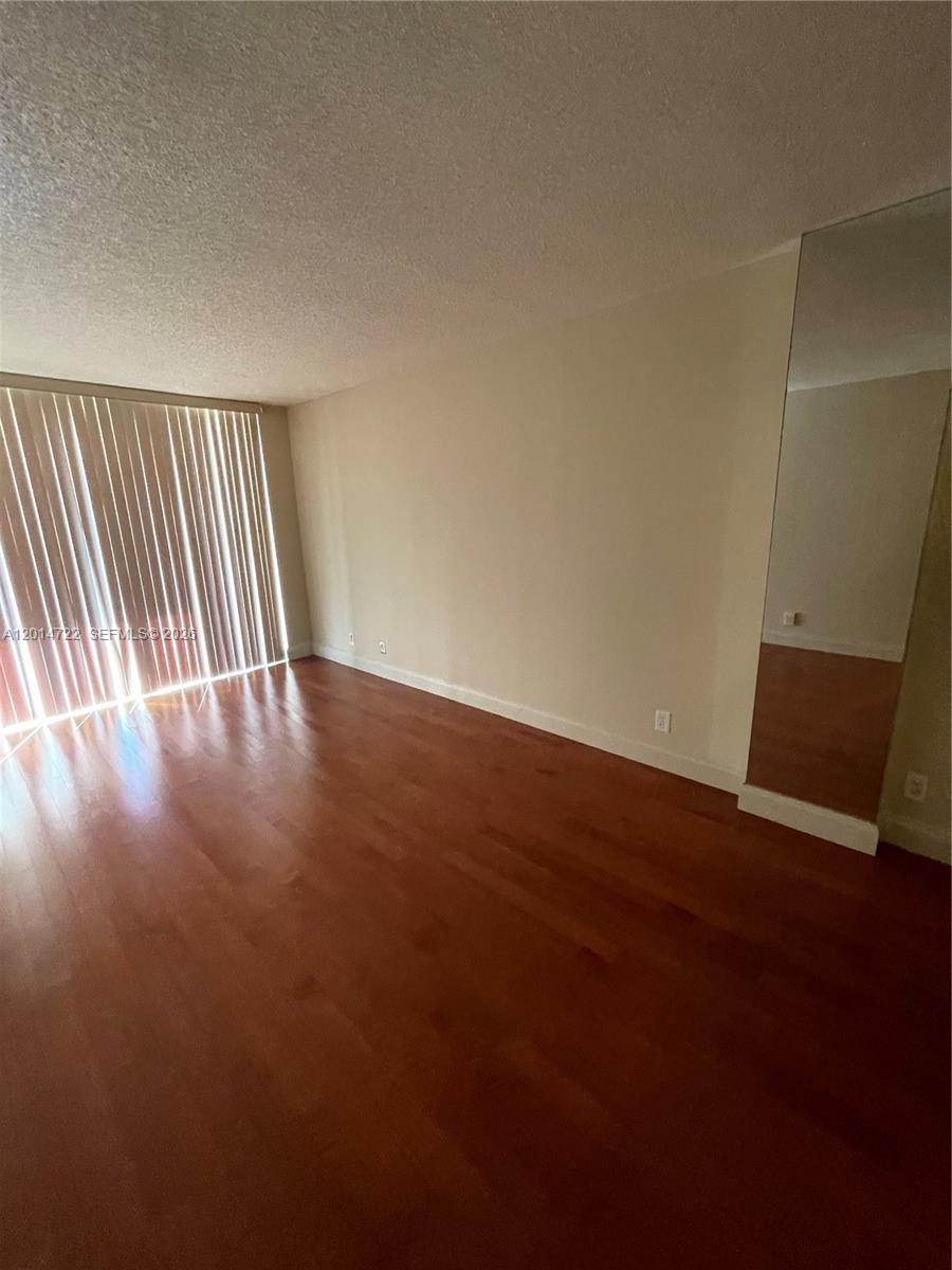 DESOTO PARK CONDO - Residential Lease