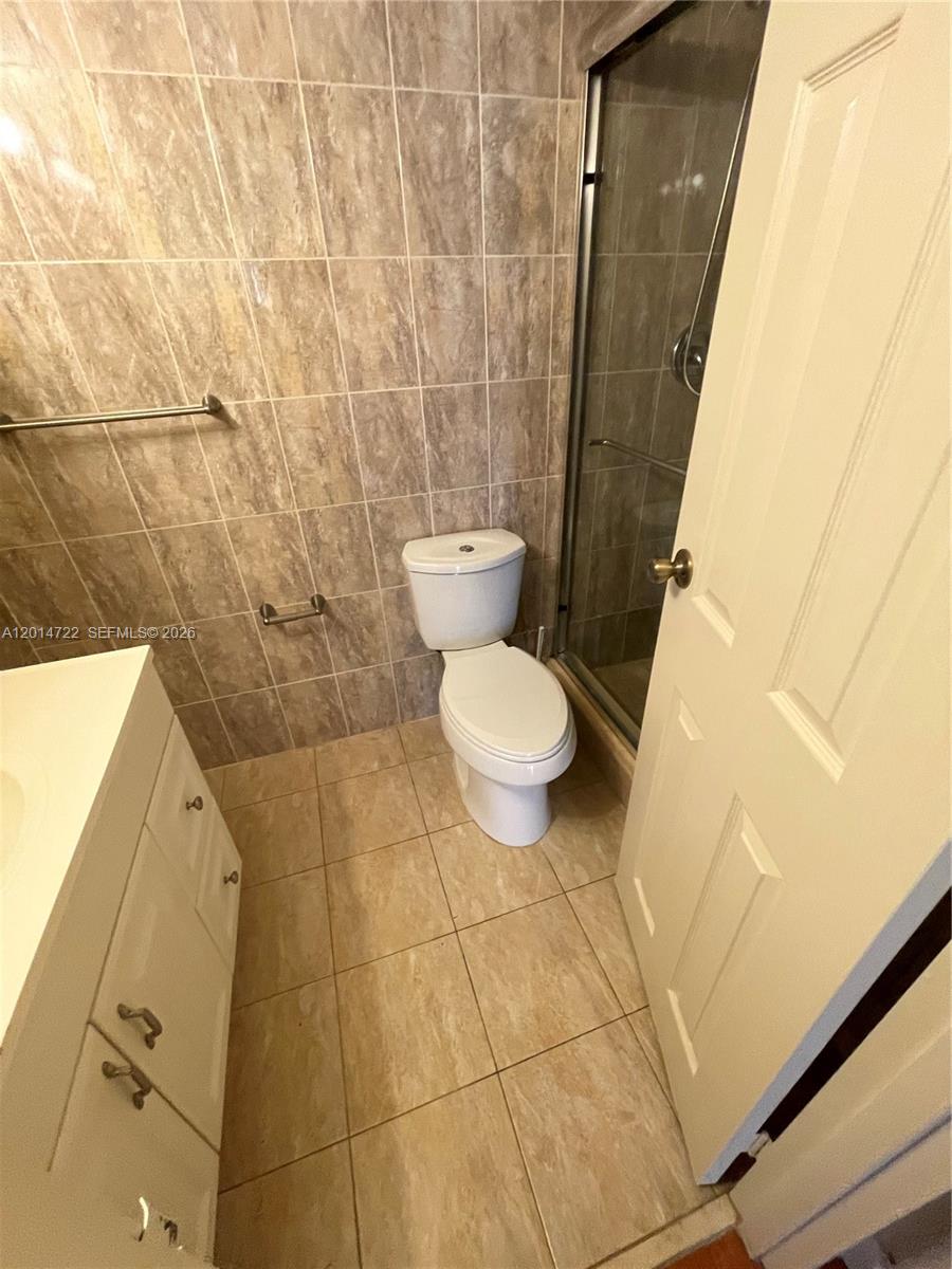 DESOTO PARK CONDO - Residential Lease