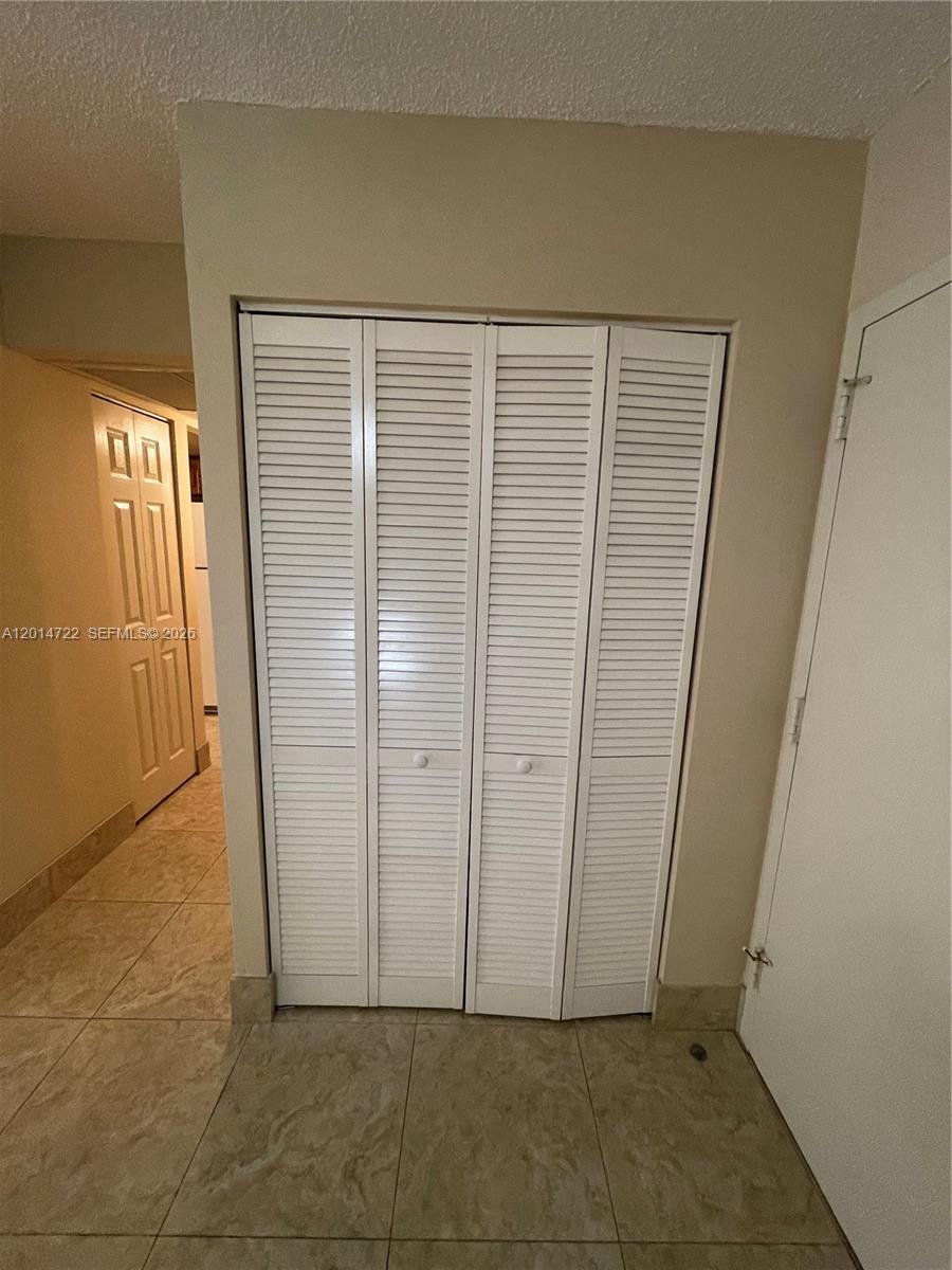 DESOTO PARK CONDO - Residential Lease