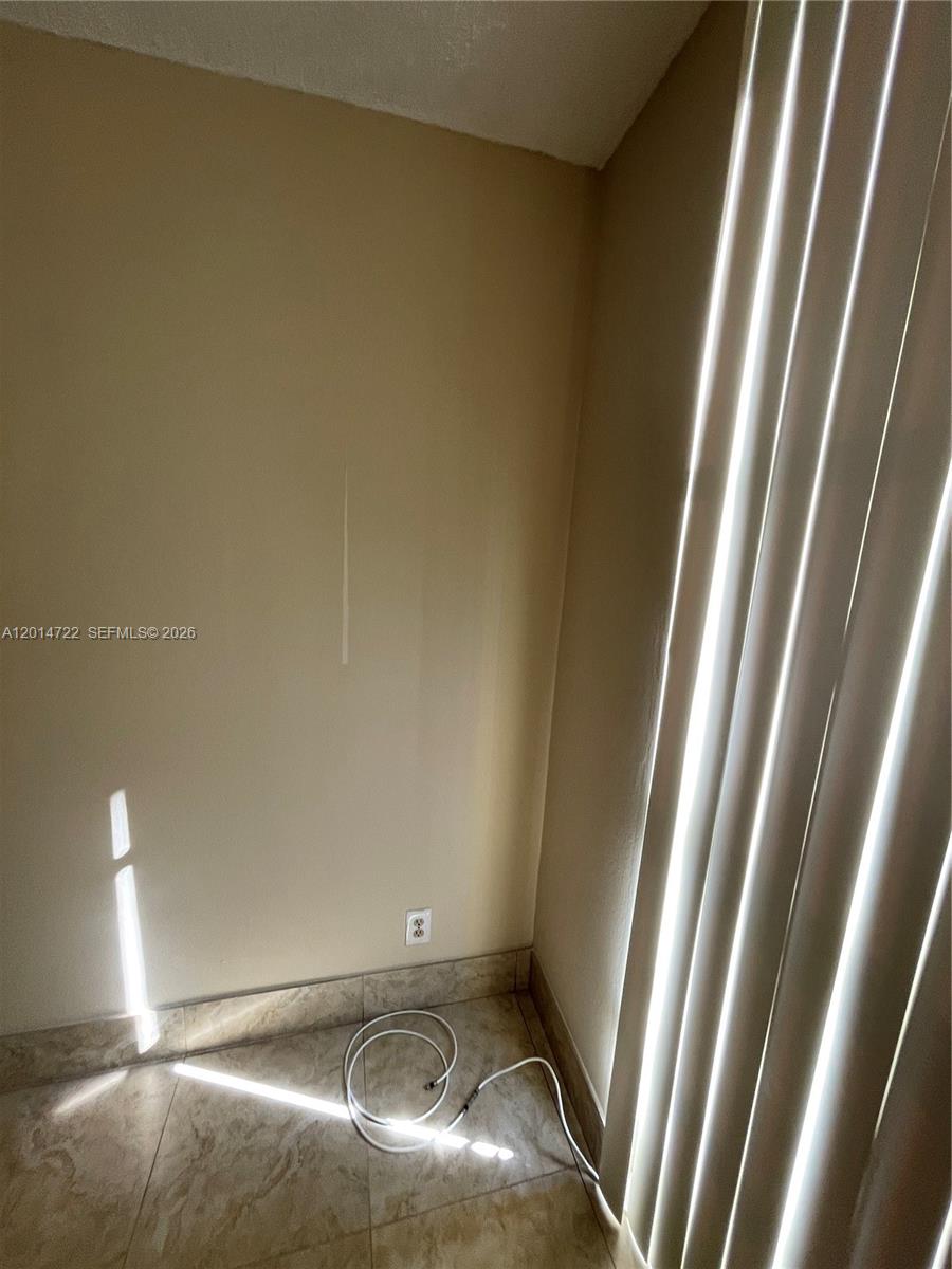 DESOTO PARK CONDO - Residential Lease