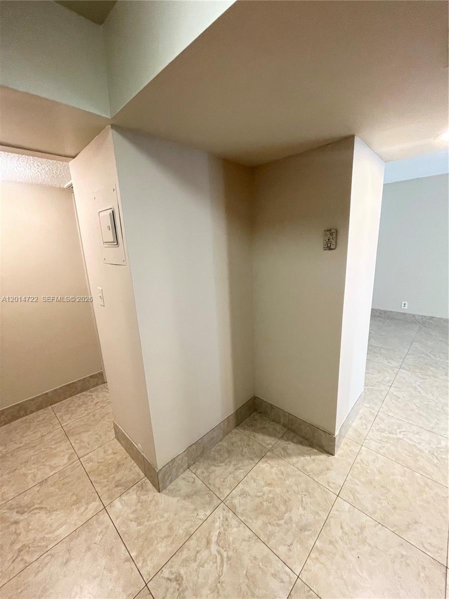 DESOTO PARK CONDO - Residential Lease