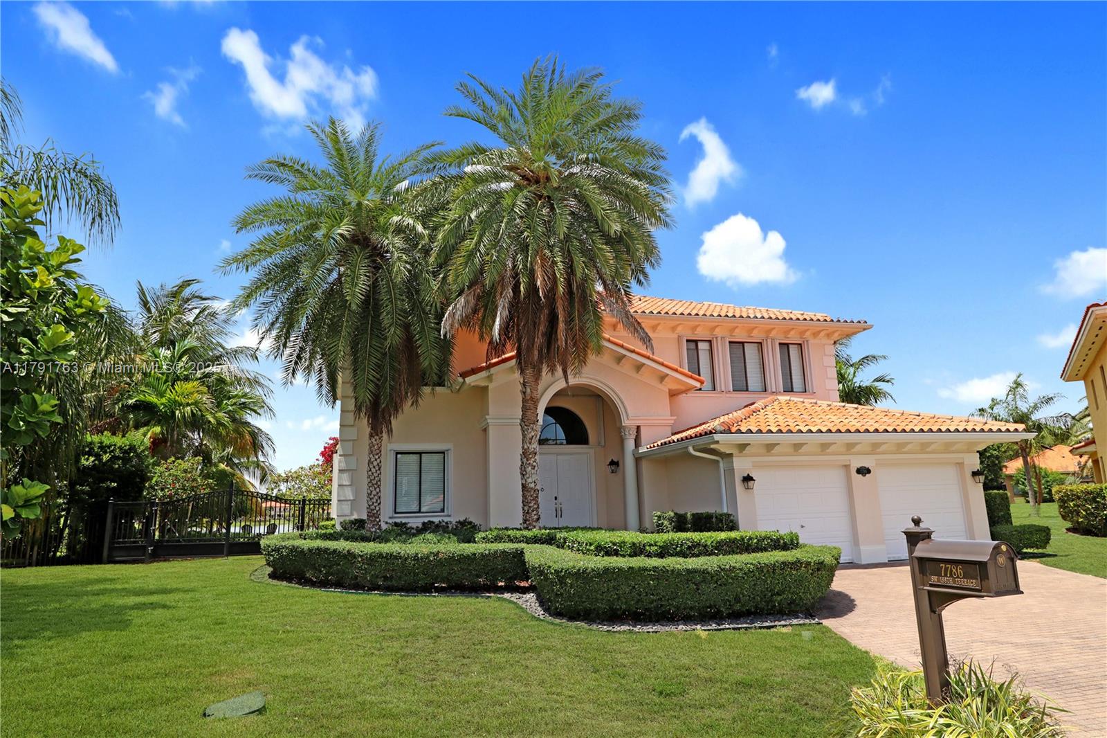 7786 SW 188th Ter