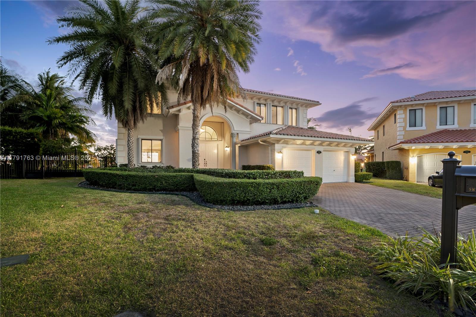 7786 SW 188th Ter