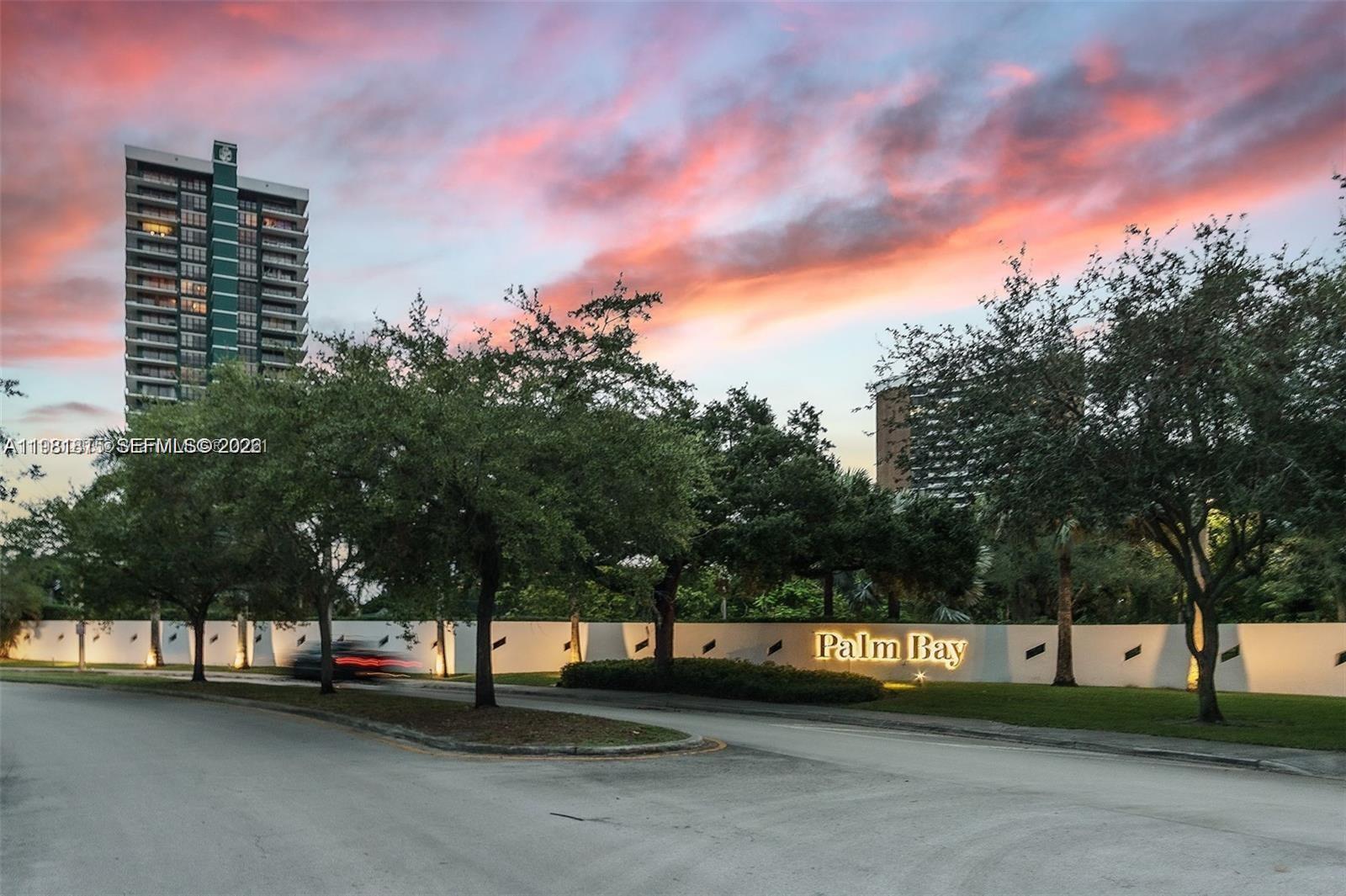 THE PALM BAY YACHT CLUB C - Residential