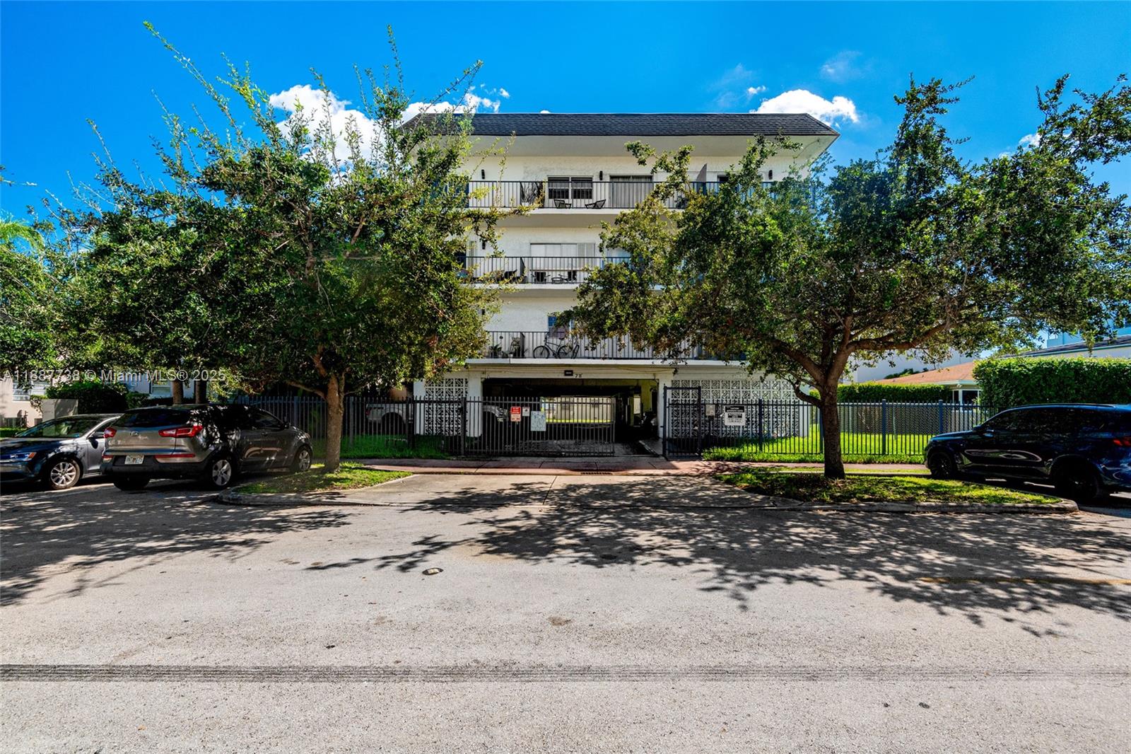 APARTMENTS ENCHANTE CONDO - Residential Lease