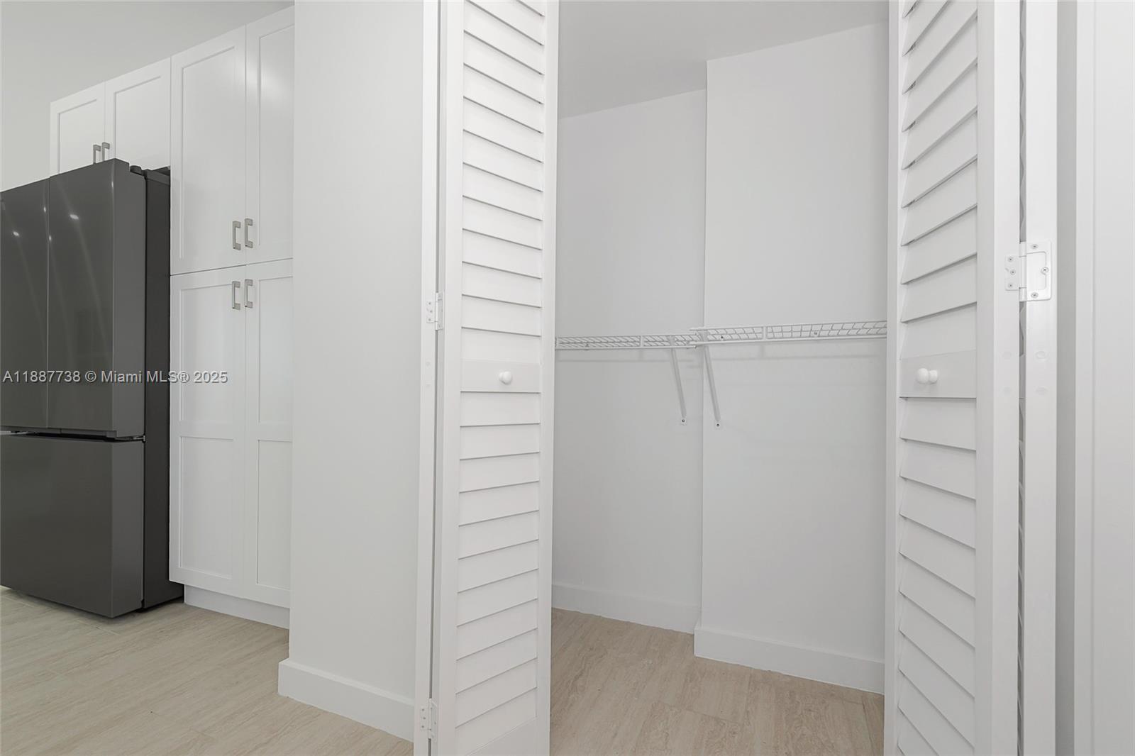 APARTMENTS ENCHANTE CONDO - Residential Lease