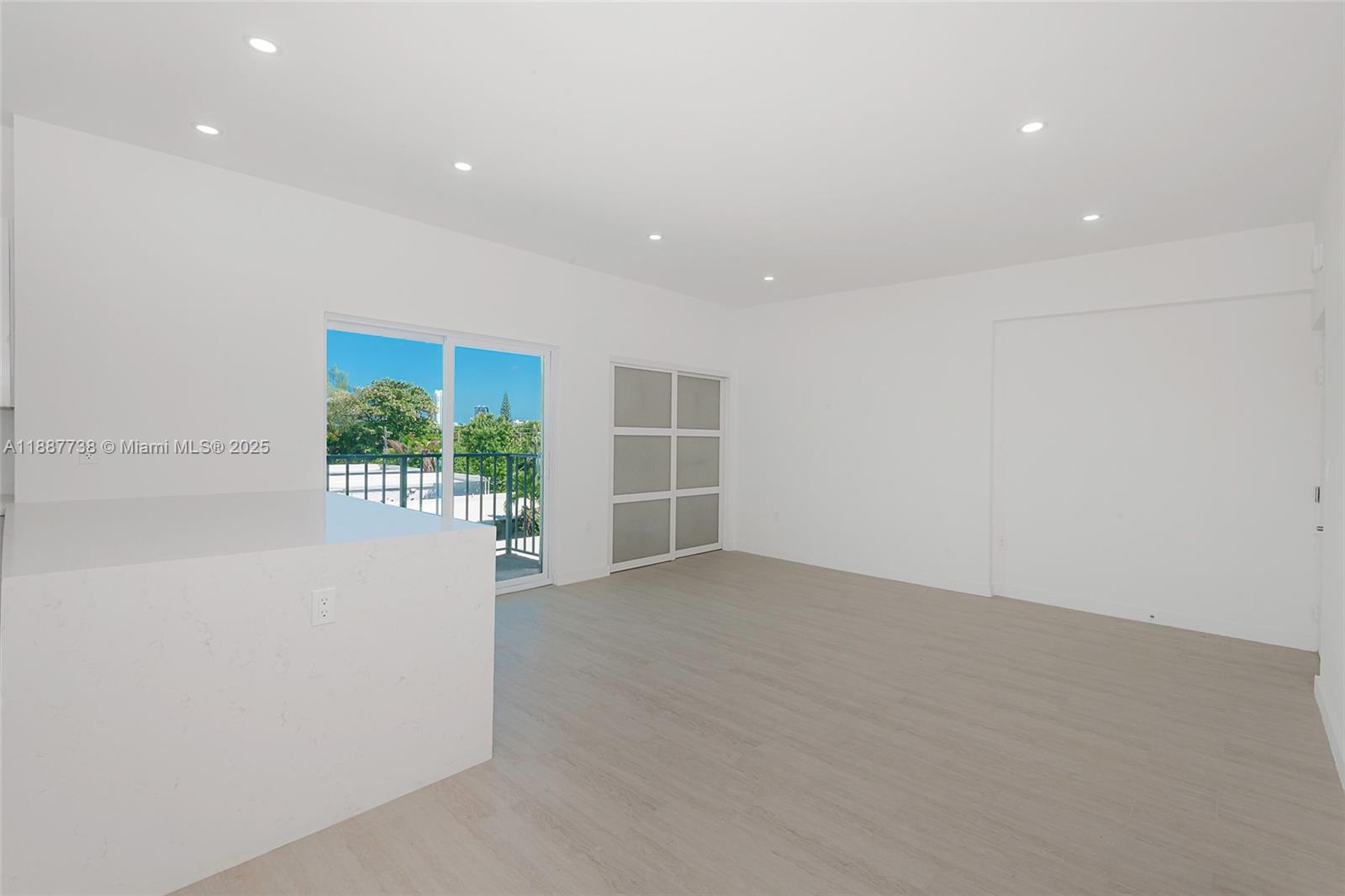 APARTMENTS ENCHANTE CONDO - Residential Lease