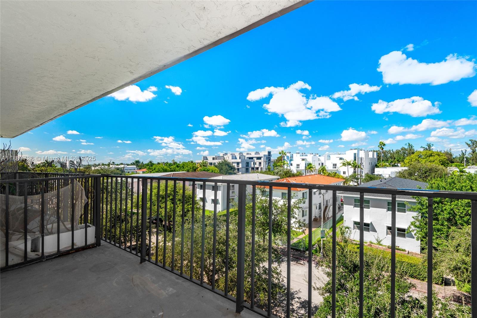 APARTMENTS ENCHANTE CONDO - Residential Lease
