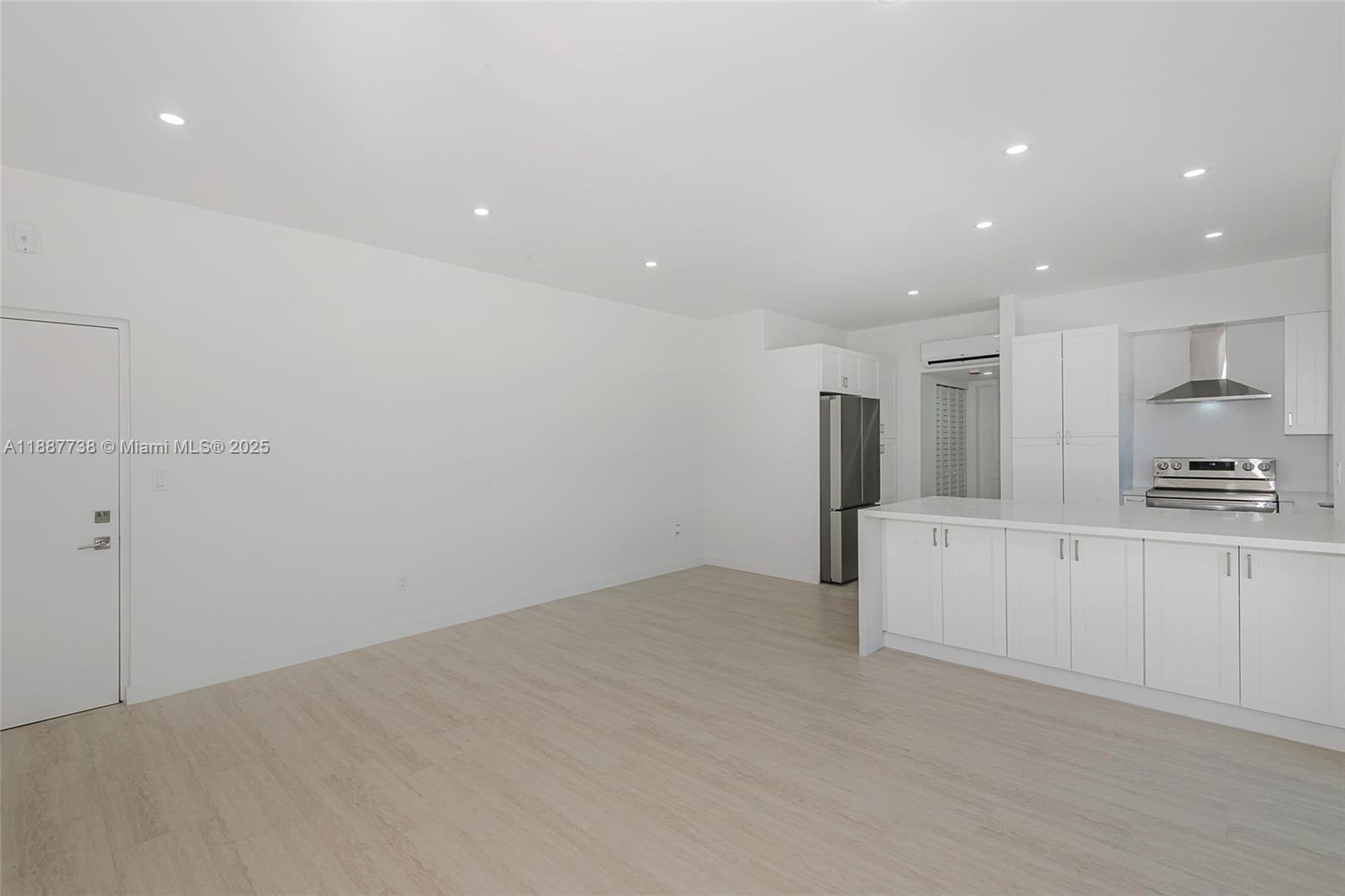 APARTMENTS ENCHANTE CONDO - Residential Lease