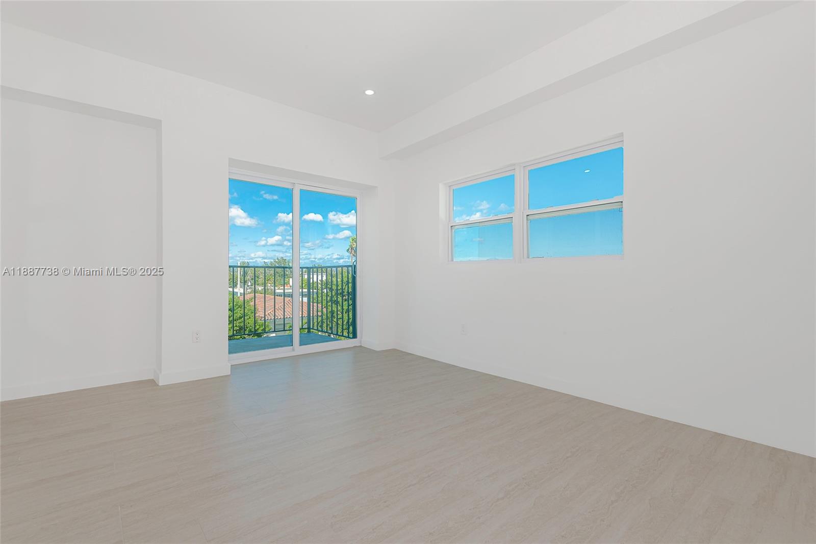 APARTMENTS ENCHANTE CONDO - Residential Lease