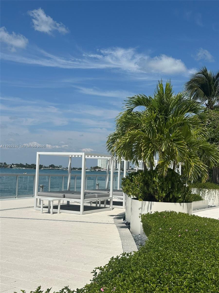 MIRADOR 1000 CONDO - Residential Lease