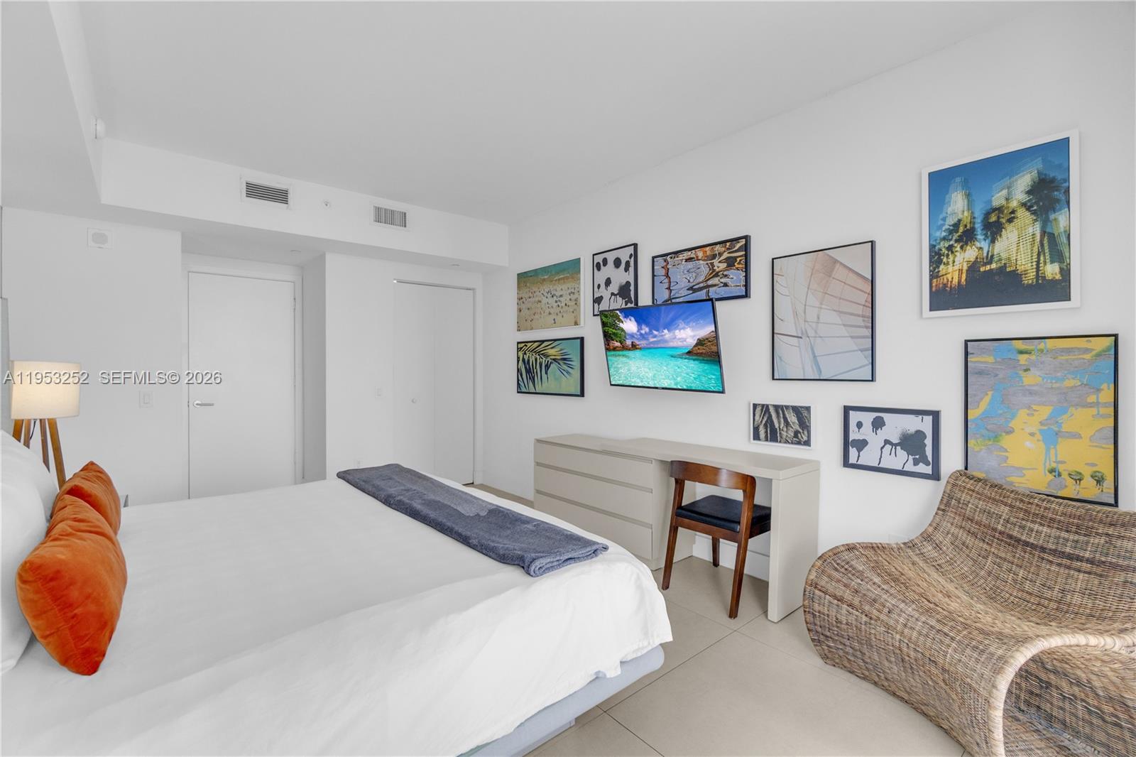 4111 SOUTH OCEAN DRIVE CO - Residential