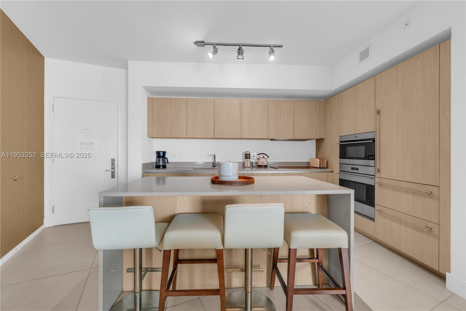 4111 SOUTH OCEAN DRIVE CO - Residential