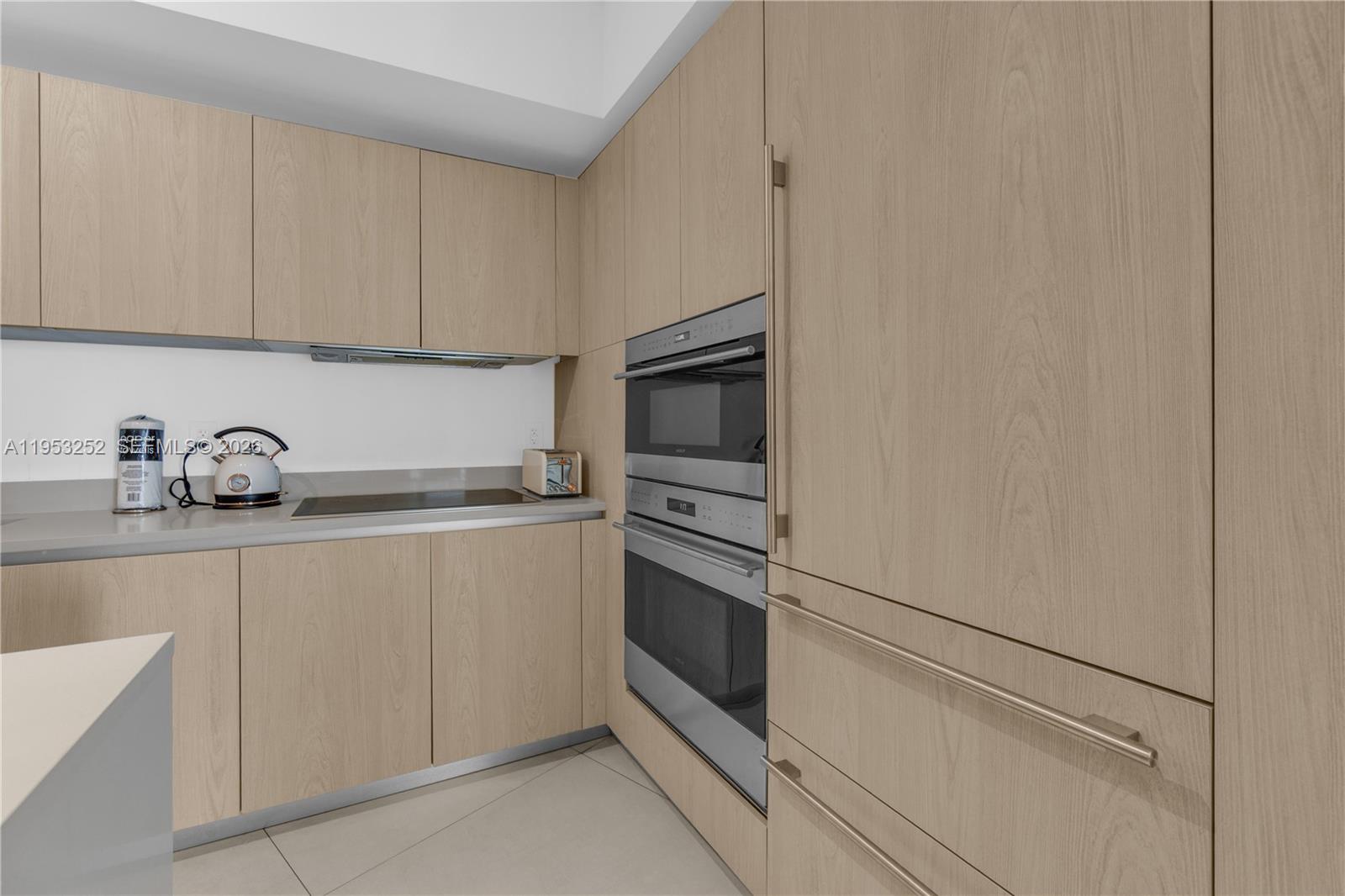 4111 SOUTH OCEAN DRIVE CO - Residential