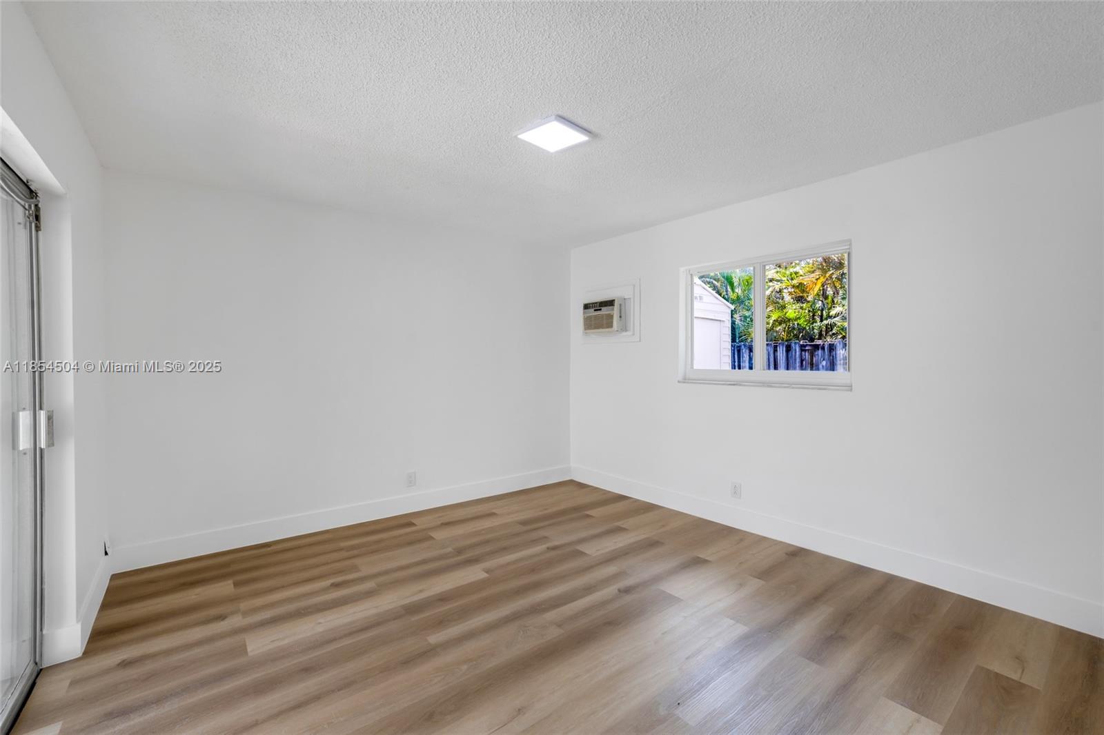 ROYAL PALM ACRES SECOND S - Residential