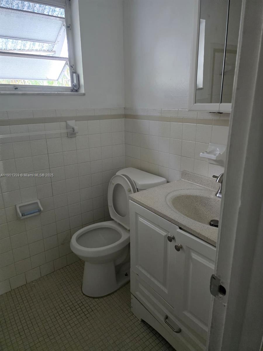 TOWNSITE APTS TEN CONDO - Residential Lease