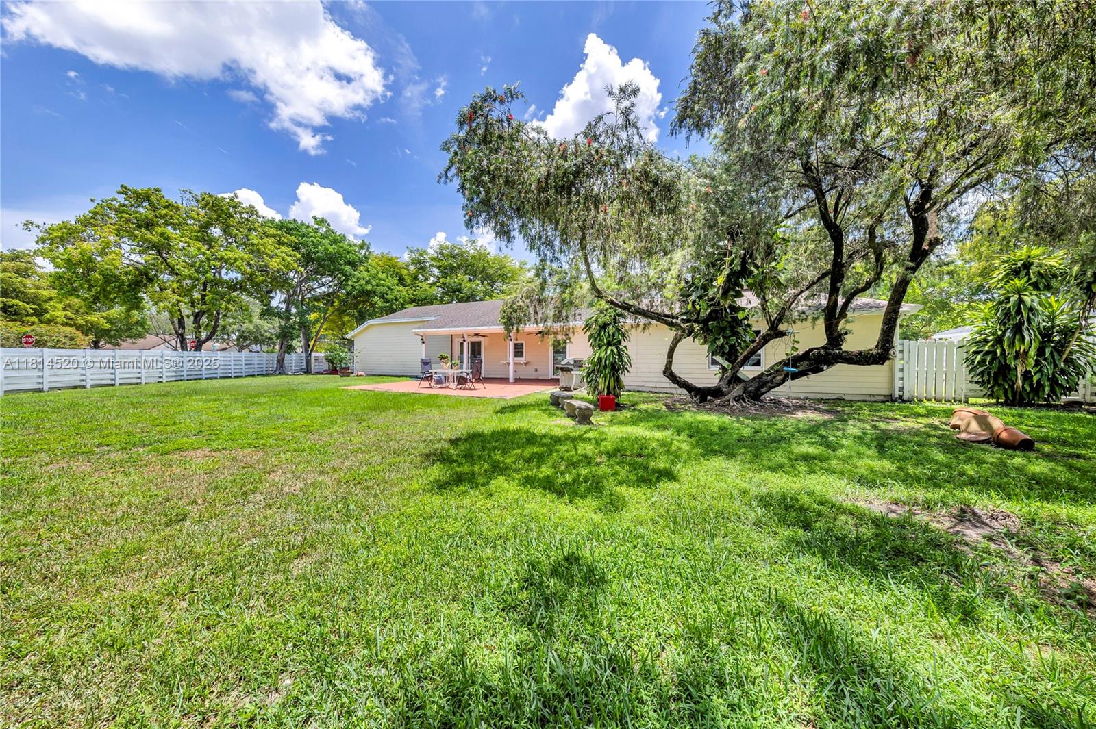 COUNTRY WALK SEC 3 - Residential