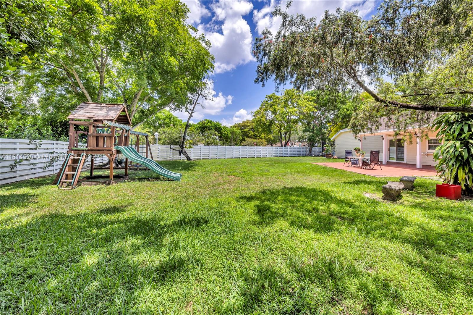 COUNTRY WALK SEC 3 - Residential