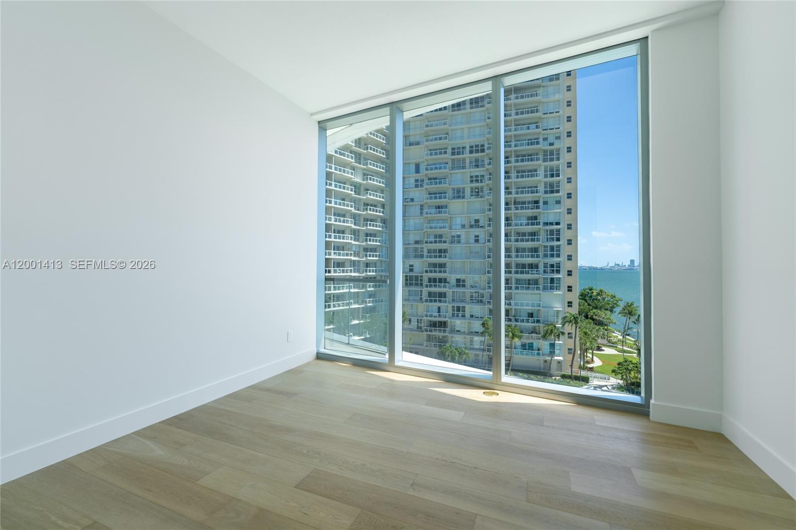 Una Residences - Residential