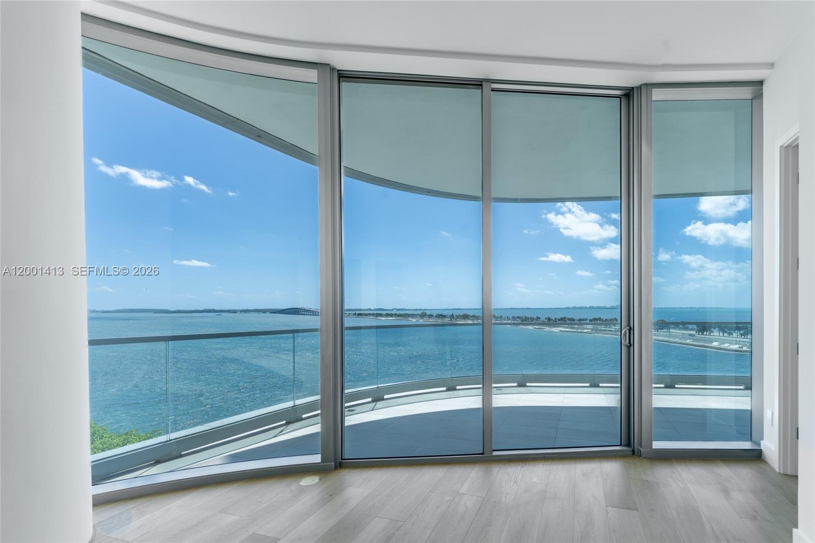 Una Residences - Residential