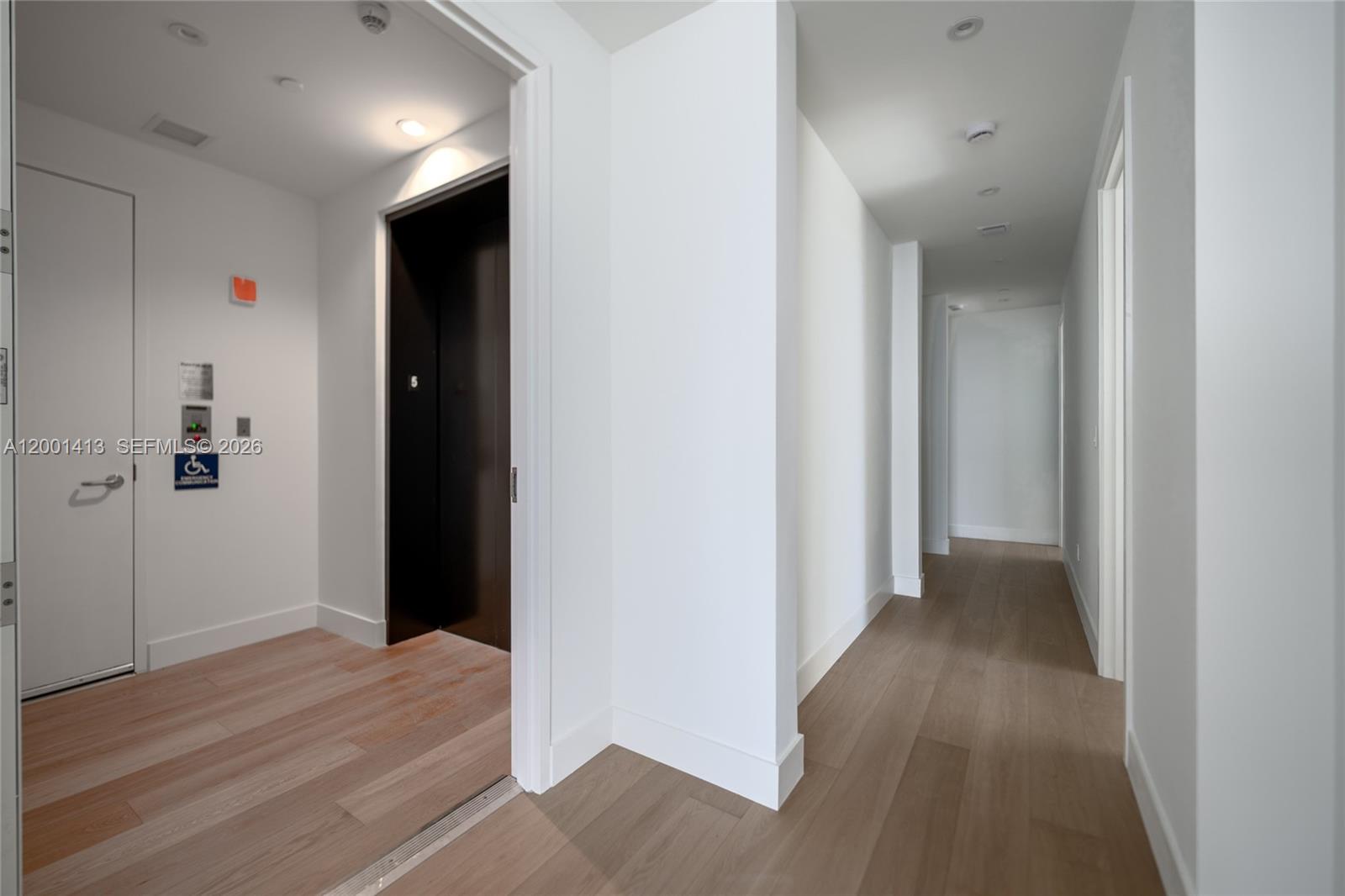 Una Residences - Residential