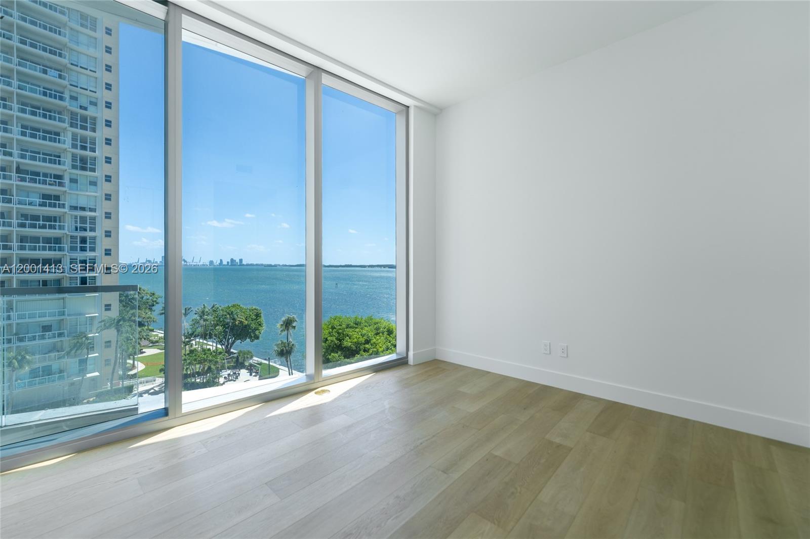 Una Residences - Residential