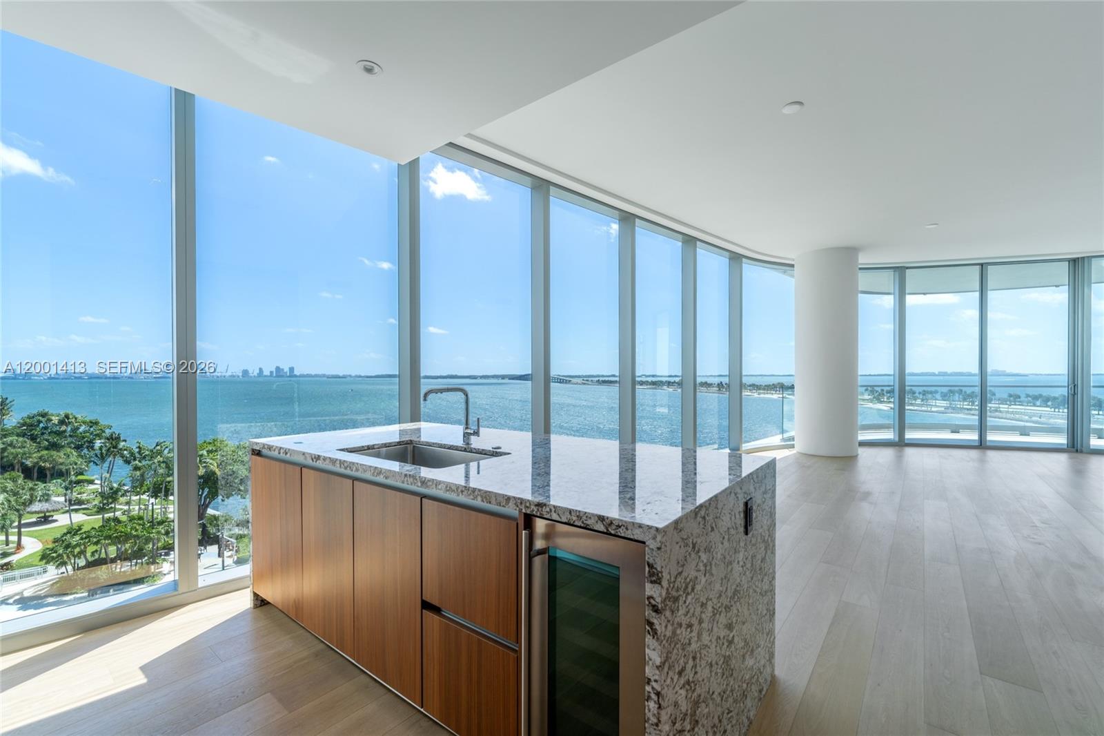 Una Residences - Residential