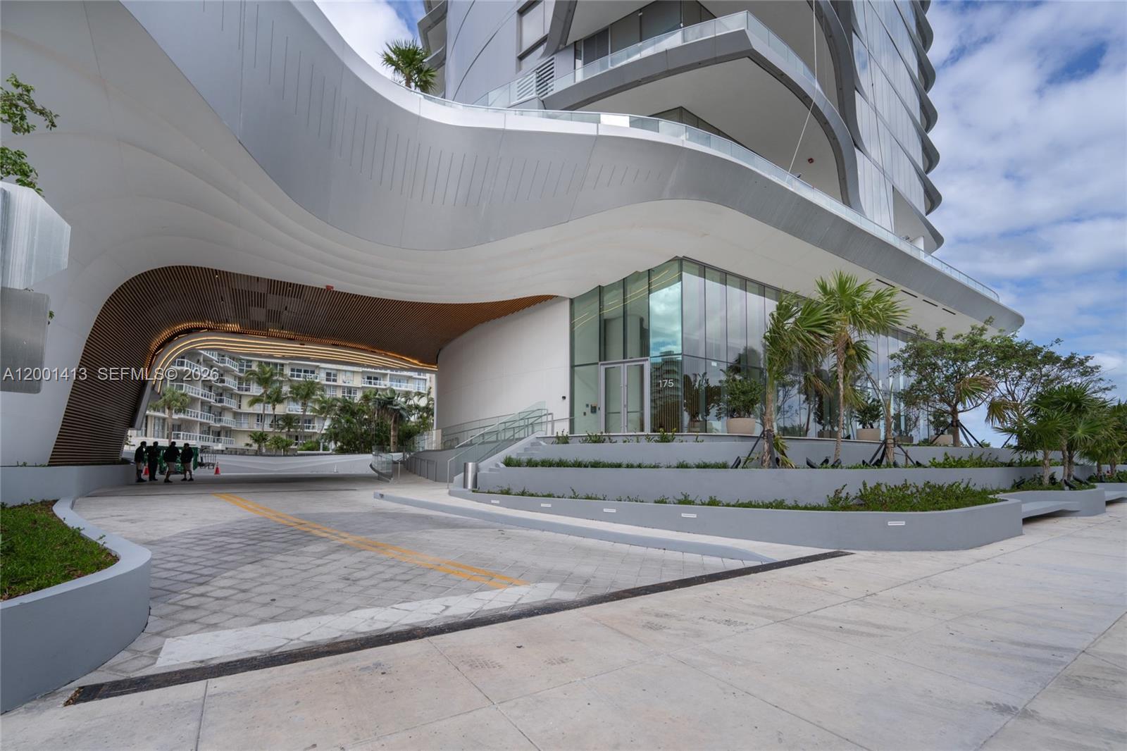 Una Residences - Residential