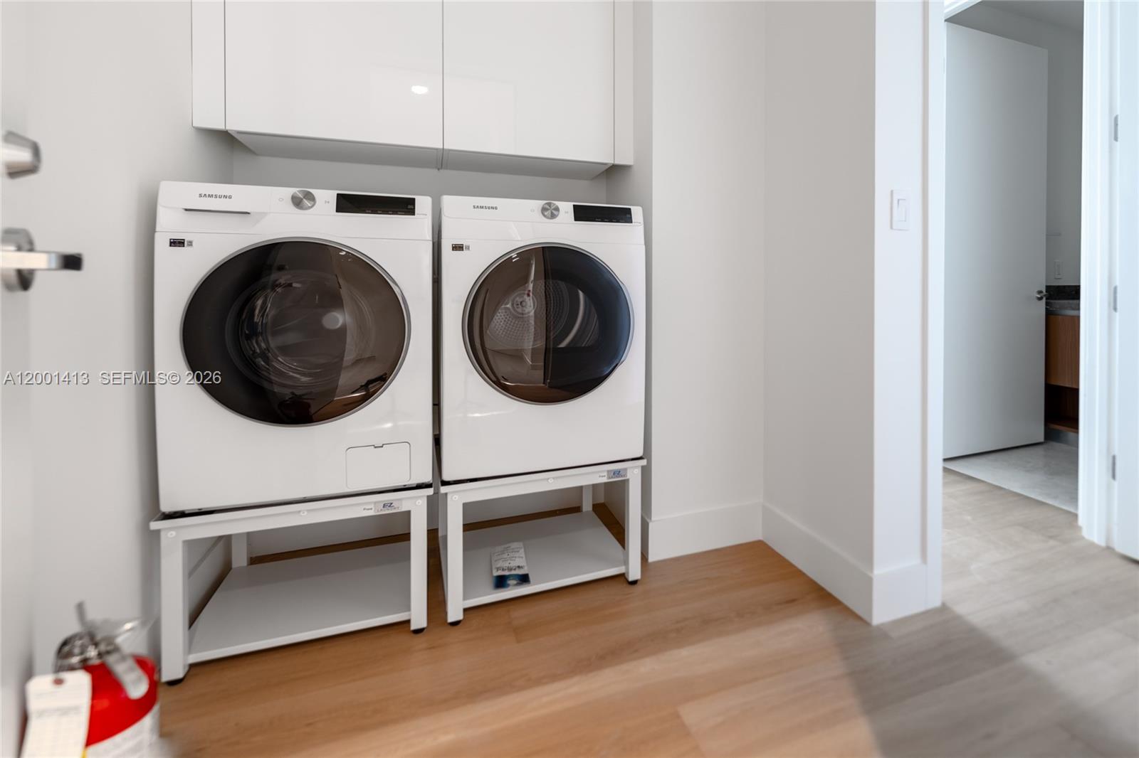 Una Residences - Residential