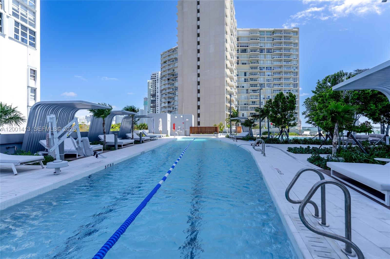 Una Residences - Residential