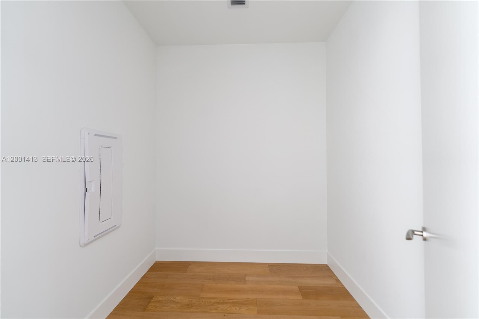 Una Residences - Residential