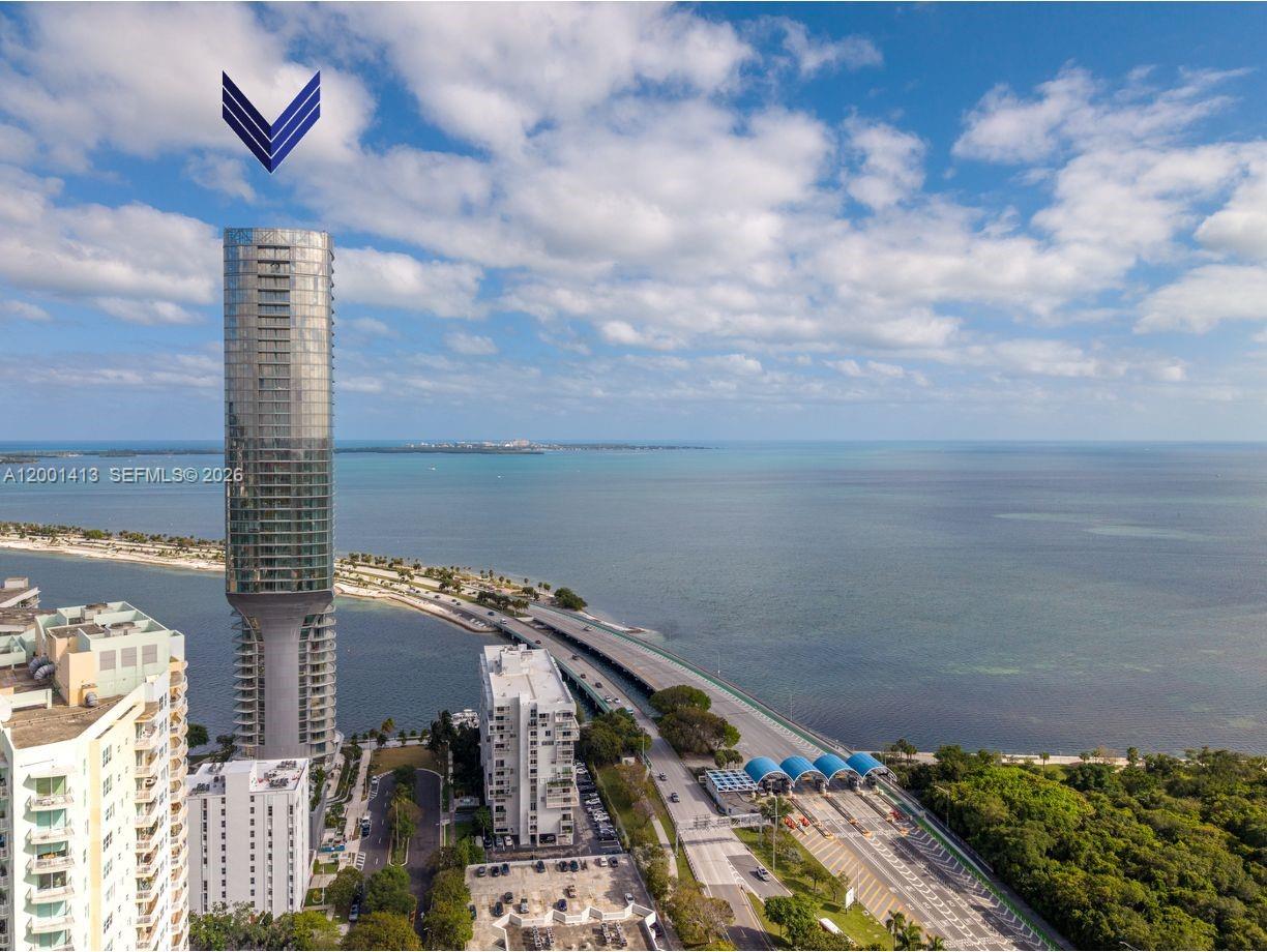 Una Residences - Residential