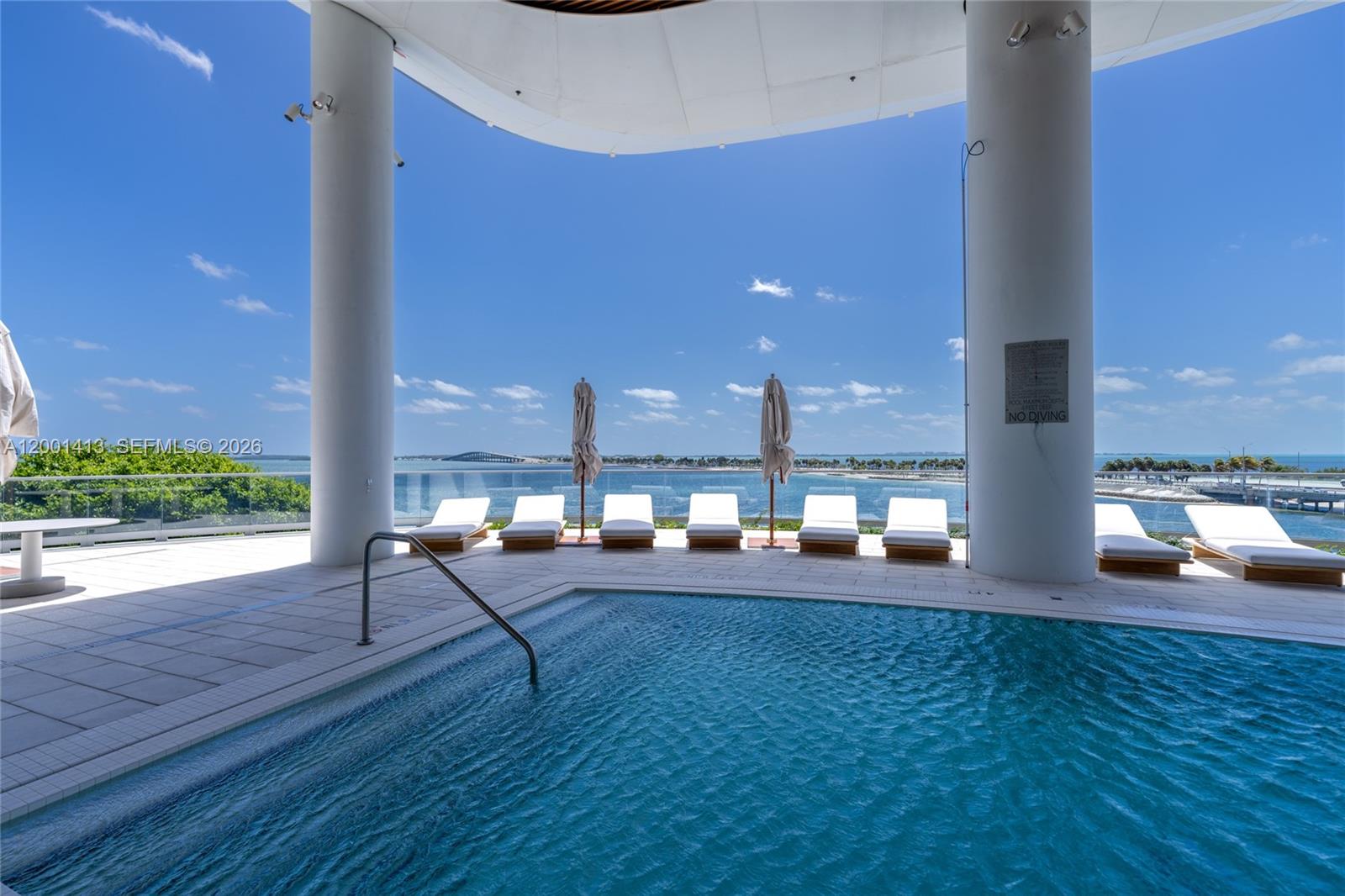 Una Residences - Residential