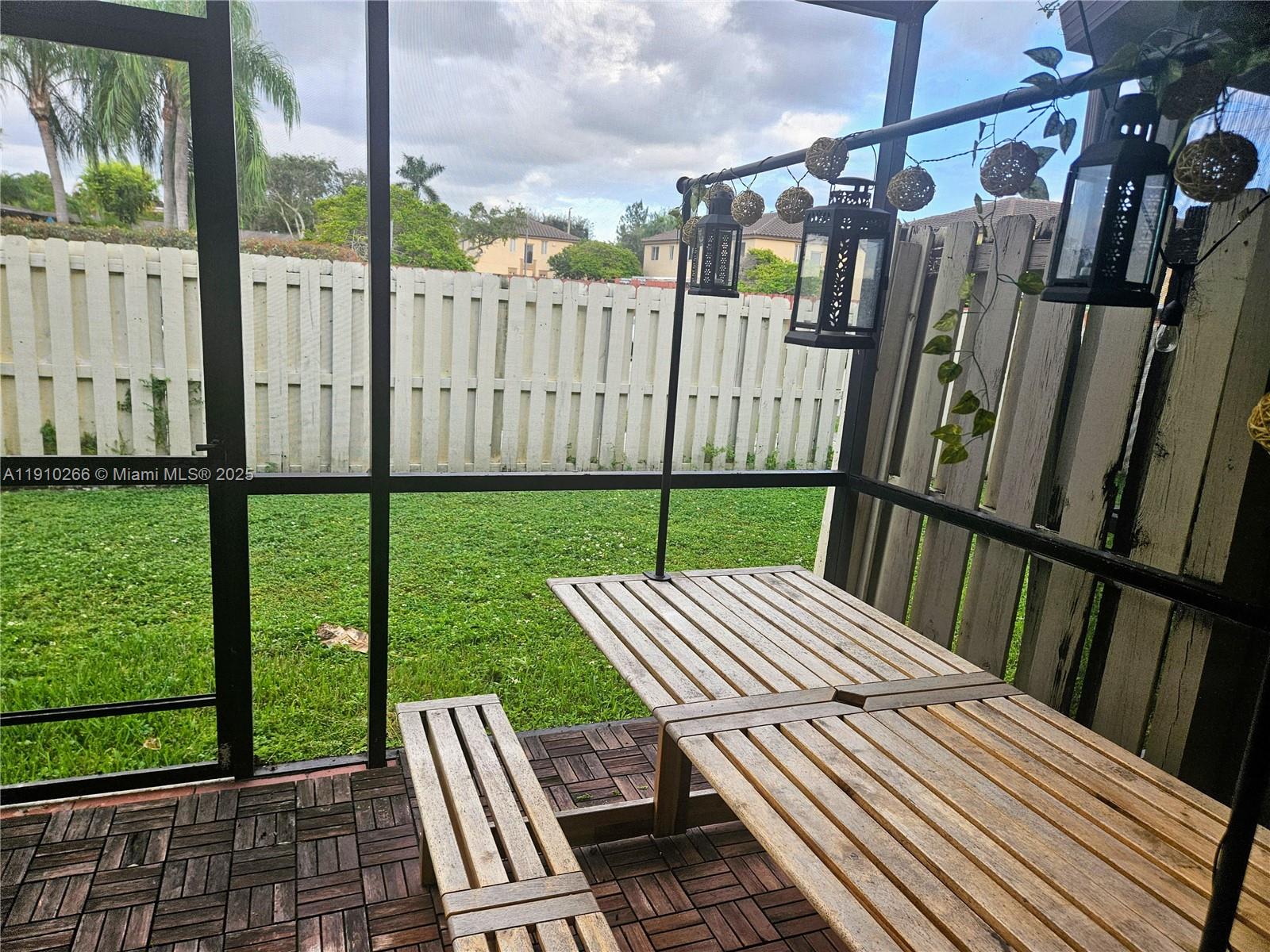 CENTRE COURT CONDO - Residential