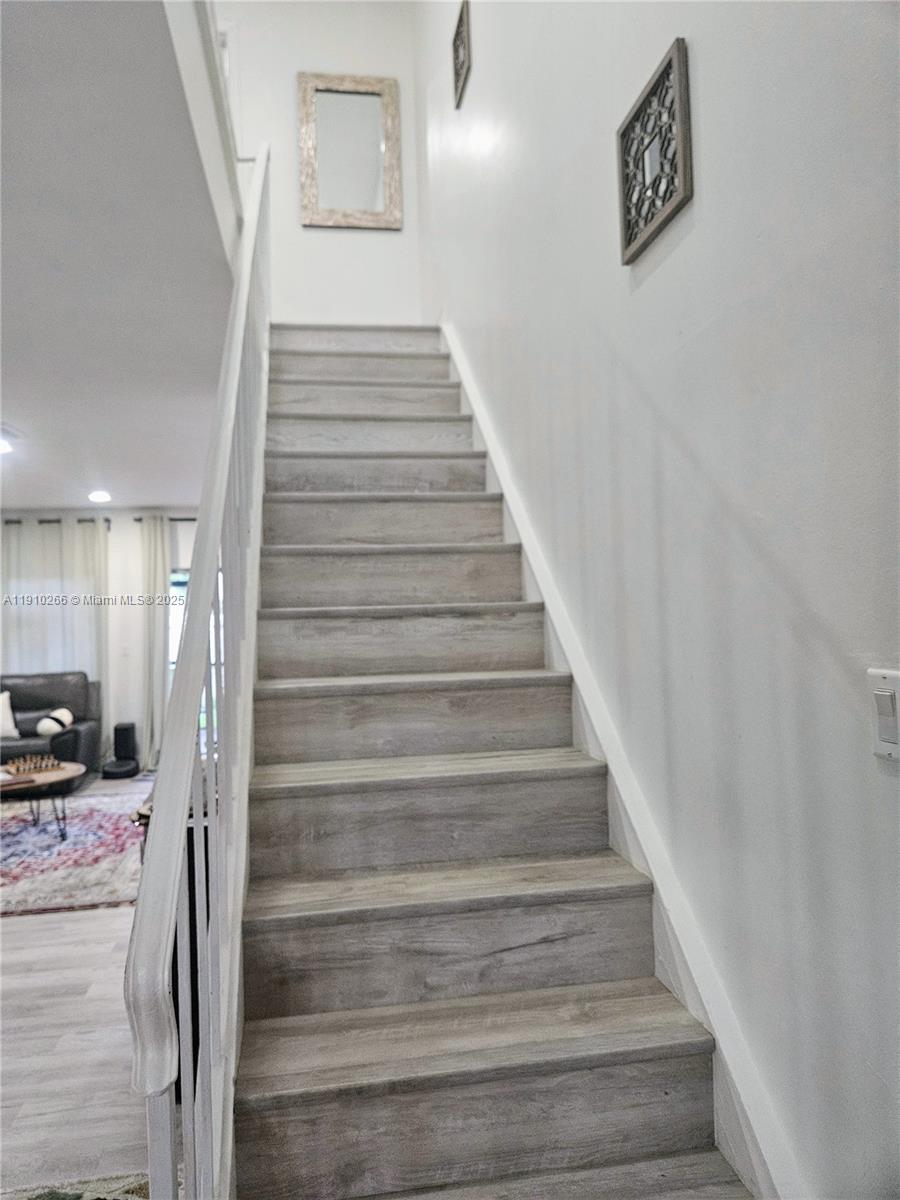 CENTRE COURT CONDO - Residential