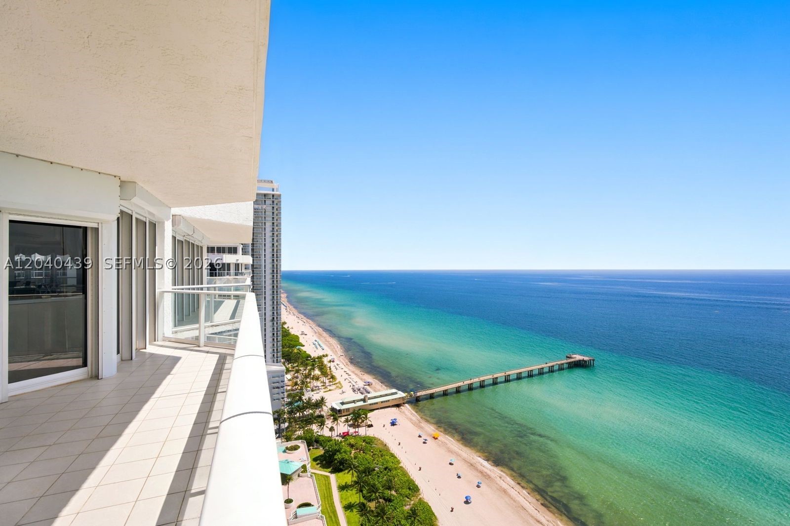 Photo 1 of 20 — 16445 Collins Ave OS21/26(11B), Sunny Isles Beach, FL 33160