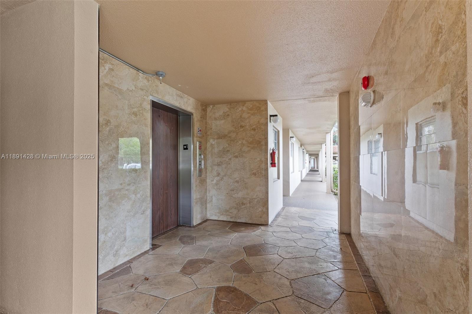 CAMBRIDGE AT CENTURY VILL - Residential