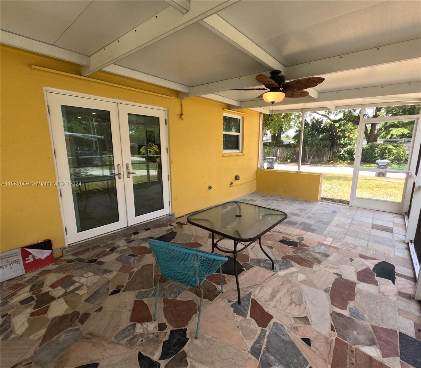 SUNSHINE PARK ESTATES - Residential Lease