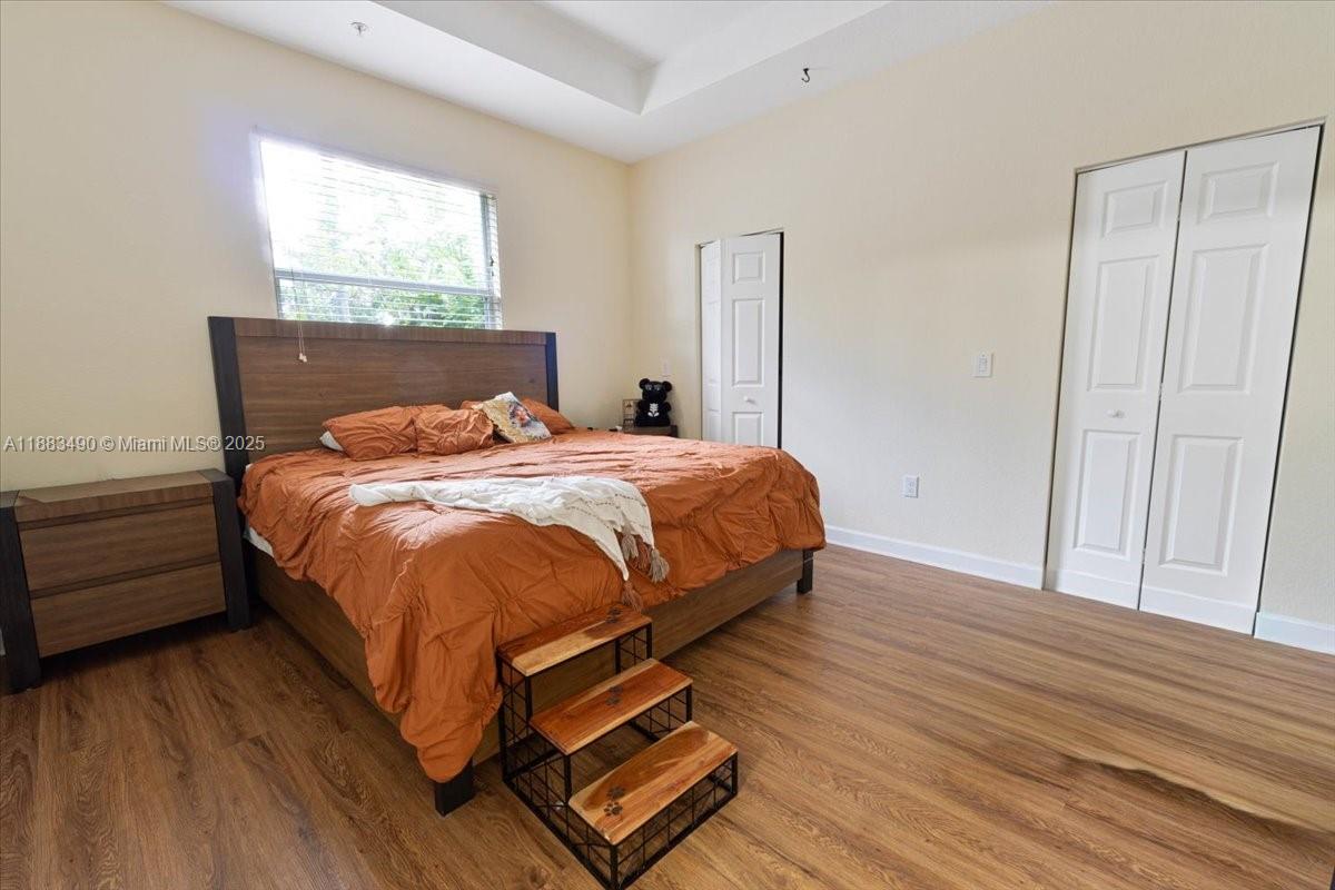 EMERALD CREEK TOWNHOMES - Residential Lease