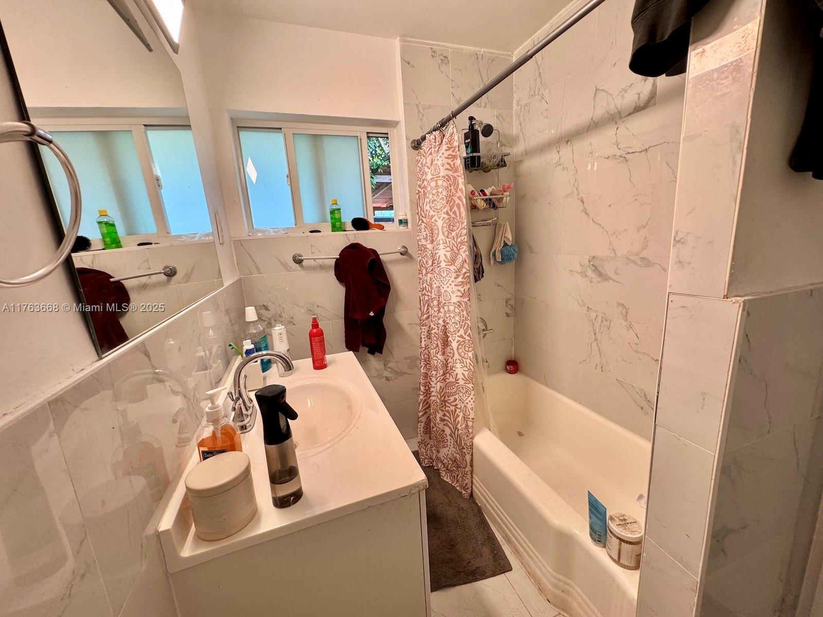 LAWRENCE EST LAND COS SUB - Residential Income