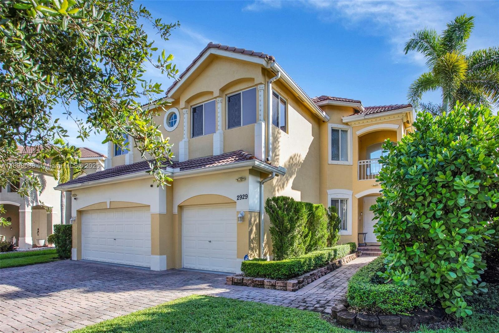 View photos, virtual tours, details... 2929 SW 134th Ave