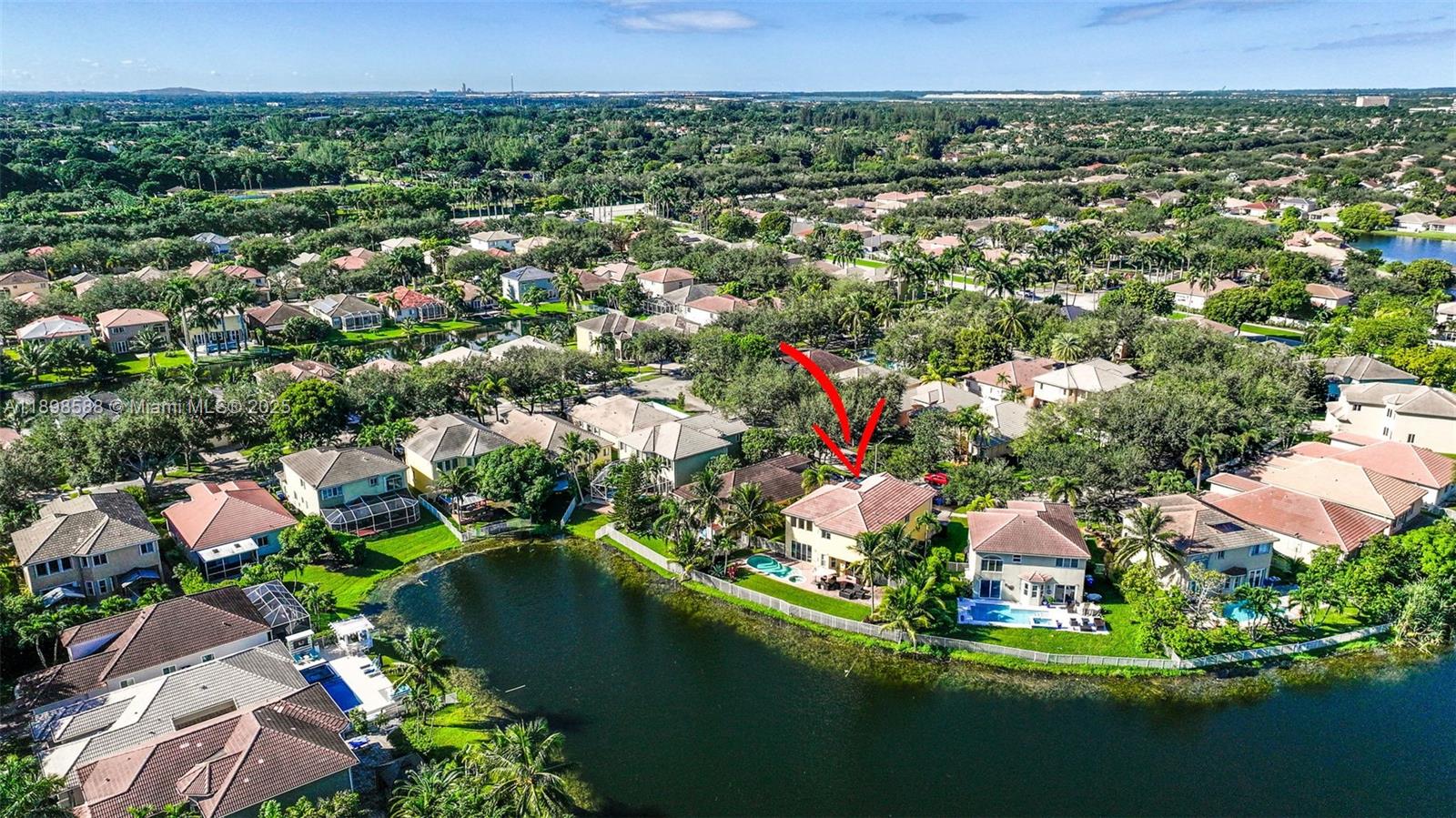POD 10 AT MONARCH LAKES - Residential