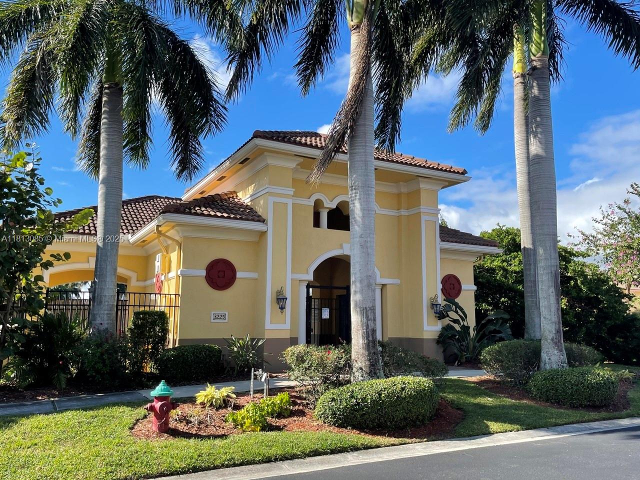 SIERRA BAY - Residential