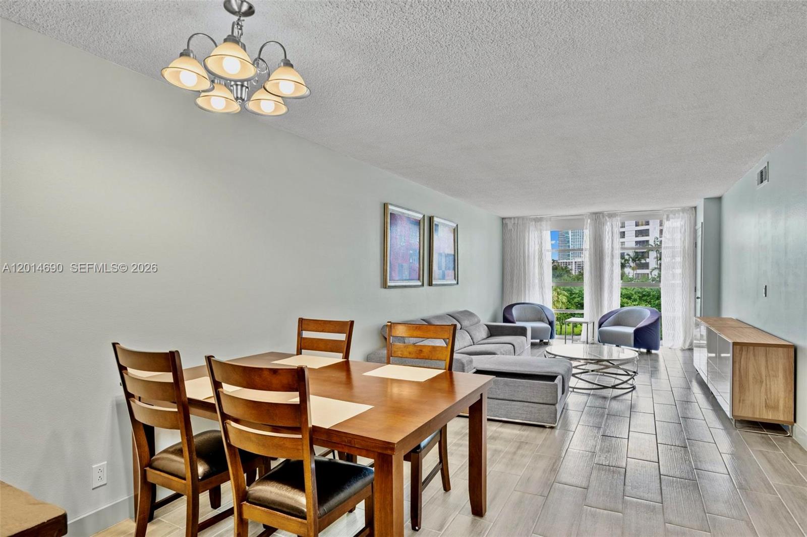 DESOTO PARK CONDO - Residential Lease