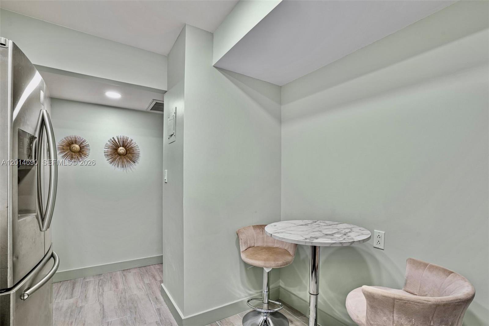 DESOTO PARK CONDO - Residential Lease