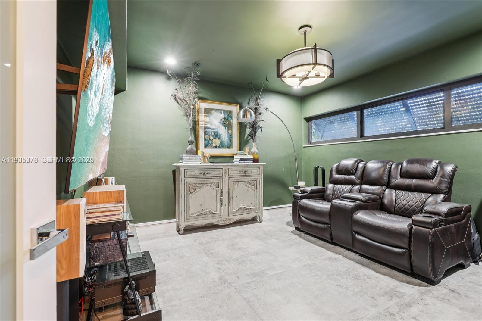 OMNI ESTATES 2ND ADDN - Residential