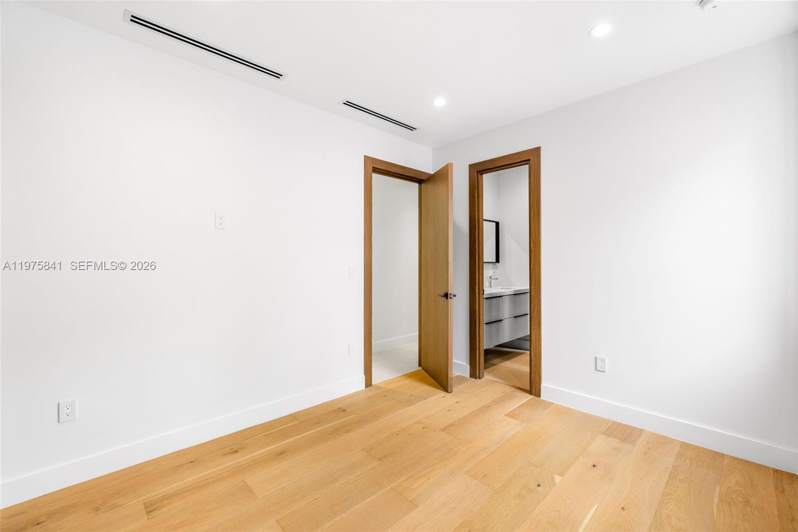 PULLMAN PK - Residential Lease