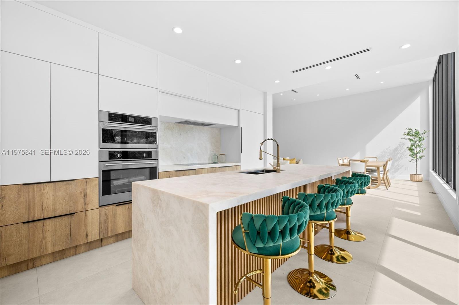 PULLMAN PK - Residential Lease