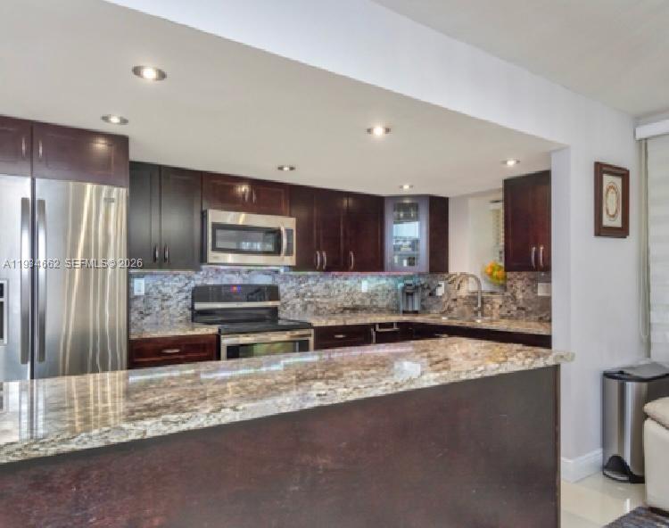 VILLA DORADA - Residential