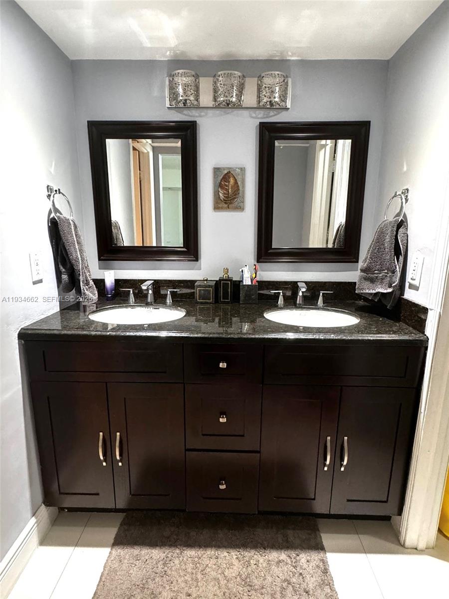 VILLA DORADA - Residential